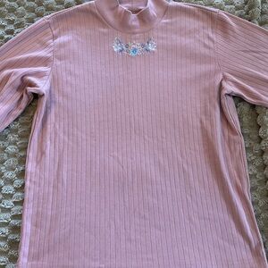 Pink Ribbed Turtleneck Sweater with Floral Embroidery